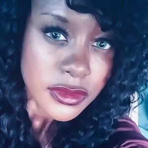 Meet your Posher, Ciera